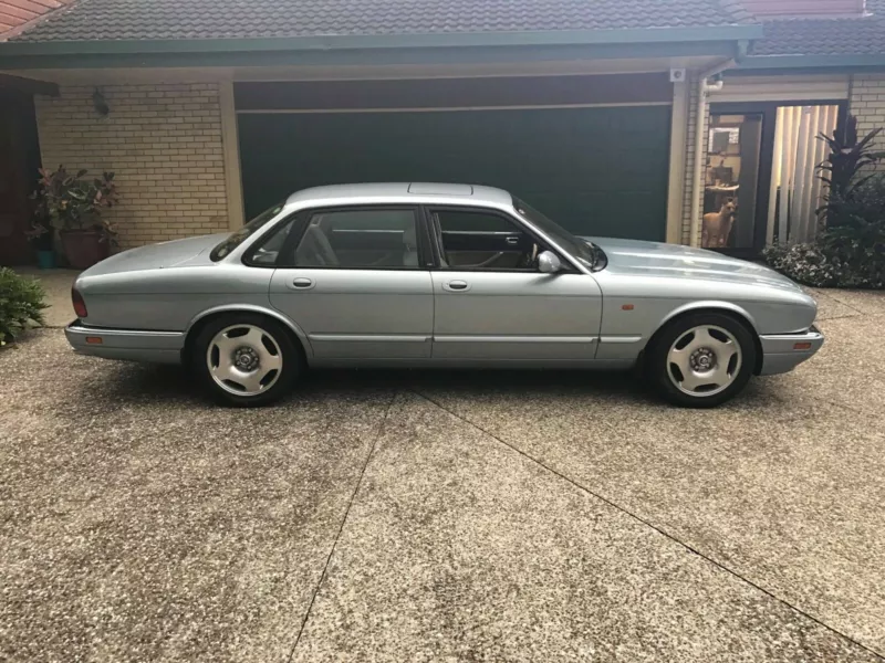 Jaguar xjr 1995